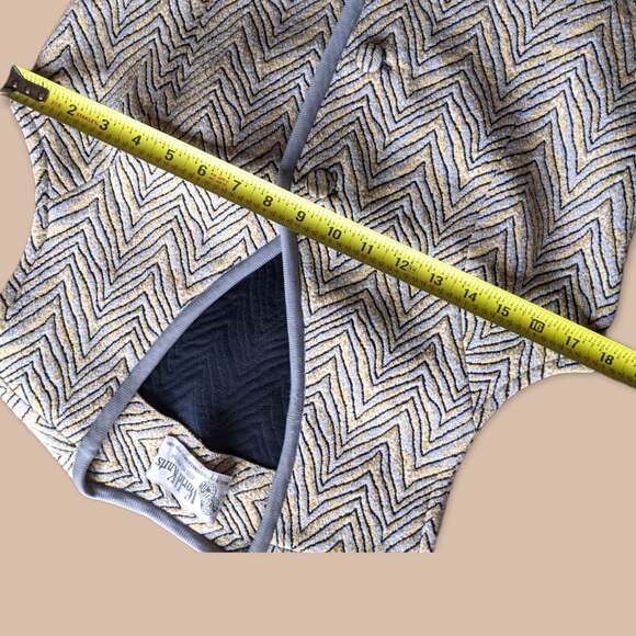 70s Long Fitted Knit Vest Gilet - Picture 7 of 7